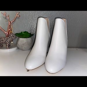Steve Madden white booties